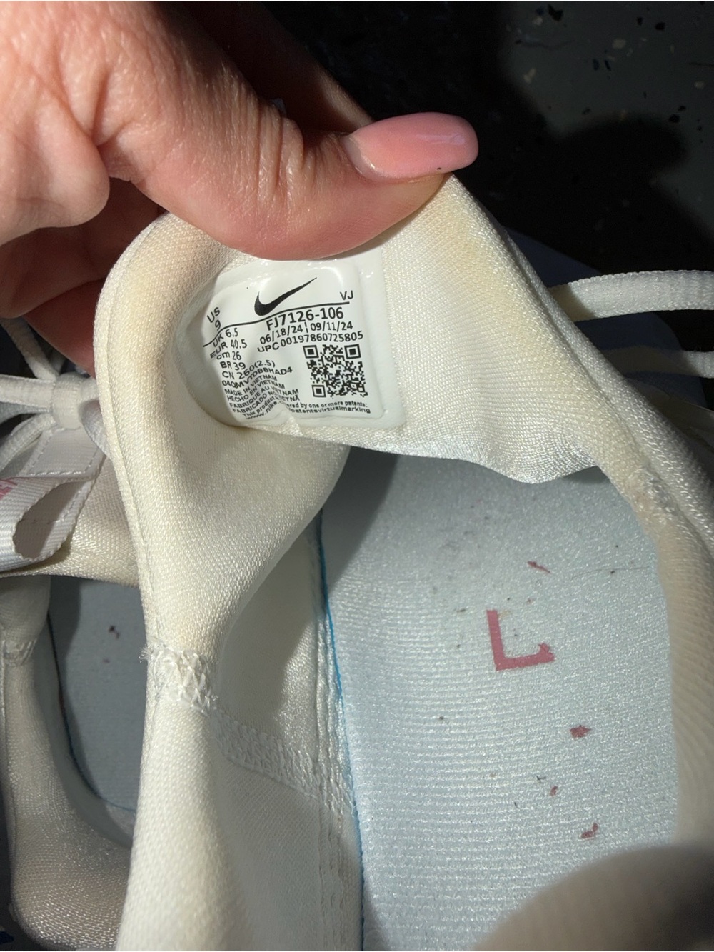WOMEN'S NIKE FREE METCON 6 TRAINING SHOES - Picture 8 of 8